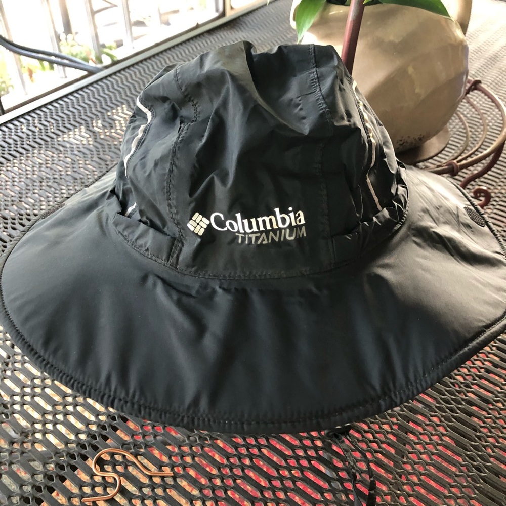 Columbia Titanium Hat